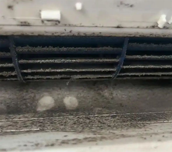 寿宁空调吹的风有股烧焦味是怎么回事